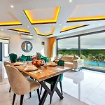 Cavdir 2 Bedroom Secluded With Private Pool Hot Tub Vila
