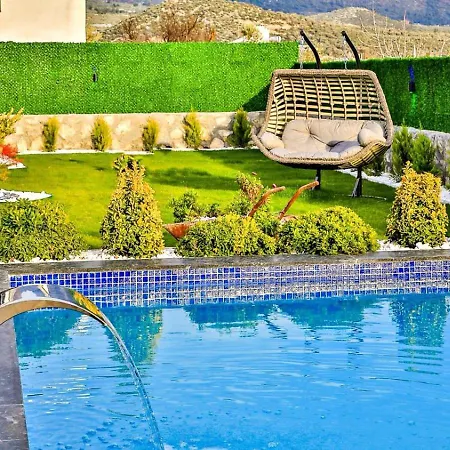 Cavdir 2 Bedroom Secluded With Private Pool Hot Tub *