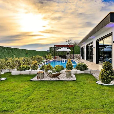 Cavdir 2 Bedroom Secluded With Private Pool Hot Tub Villa